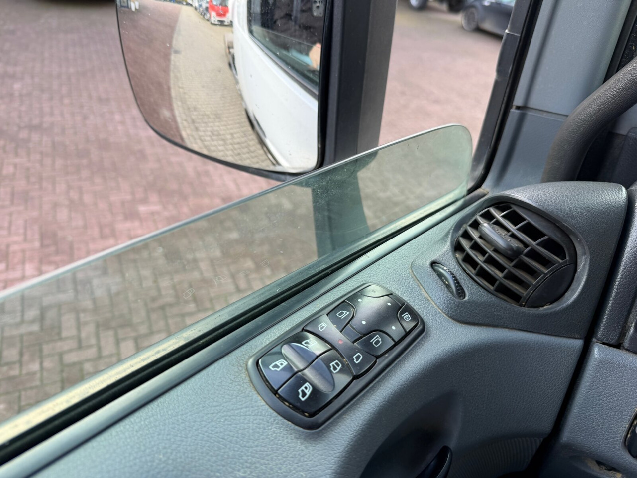 Mercedes-Benz Actros 2644 L 6x4 Actros 2644 L 6x4 - Podvozek s kabinou: obrázek 2 Mercedes-Benz Actros 2644 L 6x4 Actros 2644 L 6x4 - Podvozek s kabinou: obrázek 2