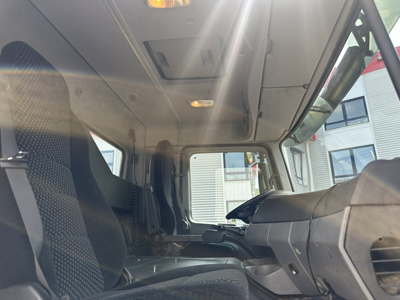 Mercedes-Benz Actros 3348 AK 6x6 Actros 3348 AK 6x6, Bordmatik links - Sklápěč: obrázek 5 Mercedes-Benz Actros 3348 AK 6x6 Actros 3348 AK 6x6, Bordmatik links - Sklápěč: obrázek 5