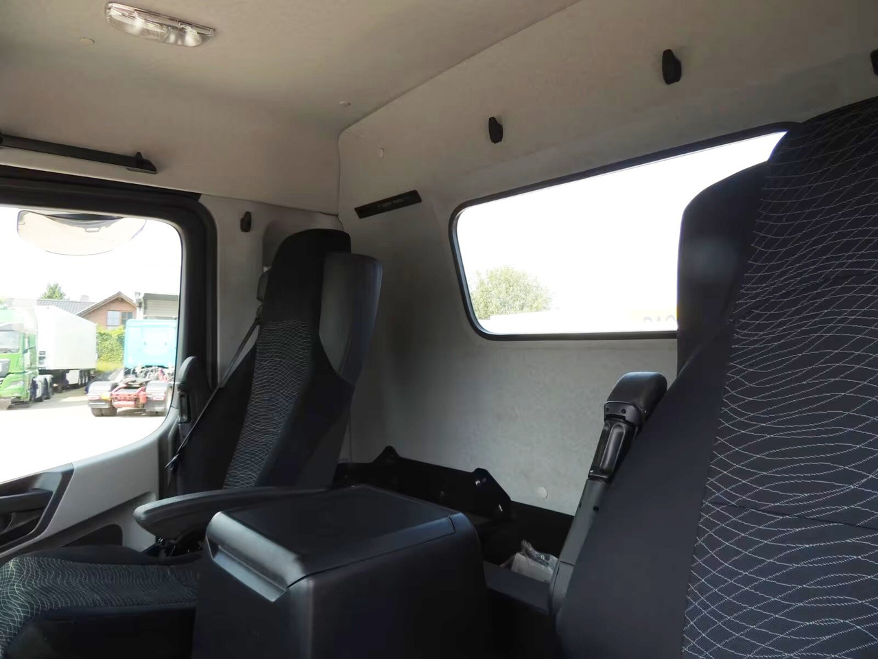 Mercedes-Benz Antos 2540 L 6x2 Antos 2540 L 6x2, Lenk-Liftachse, Meiller, Funk - Hákový nosič kontejnerů: obrázek 2 Mercedes-Benz Antos 2540 L 6x2 Antos 2540 L 6x2, Lenk-Liftachse, Meiller, Funk - Hákový nosič kontejnerů: obrázek 2