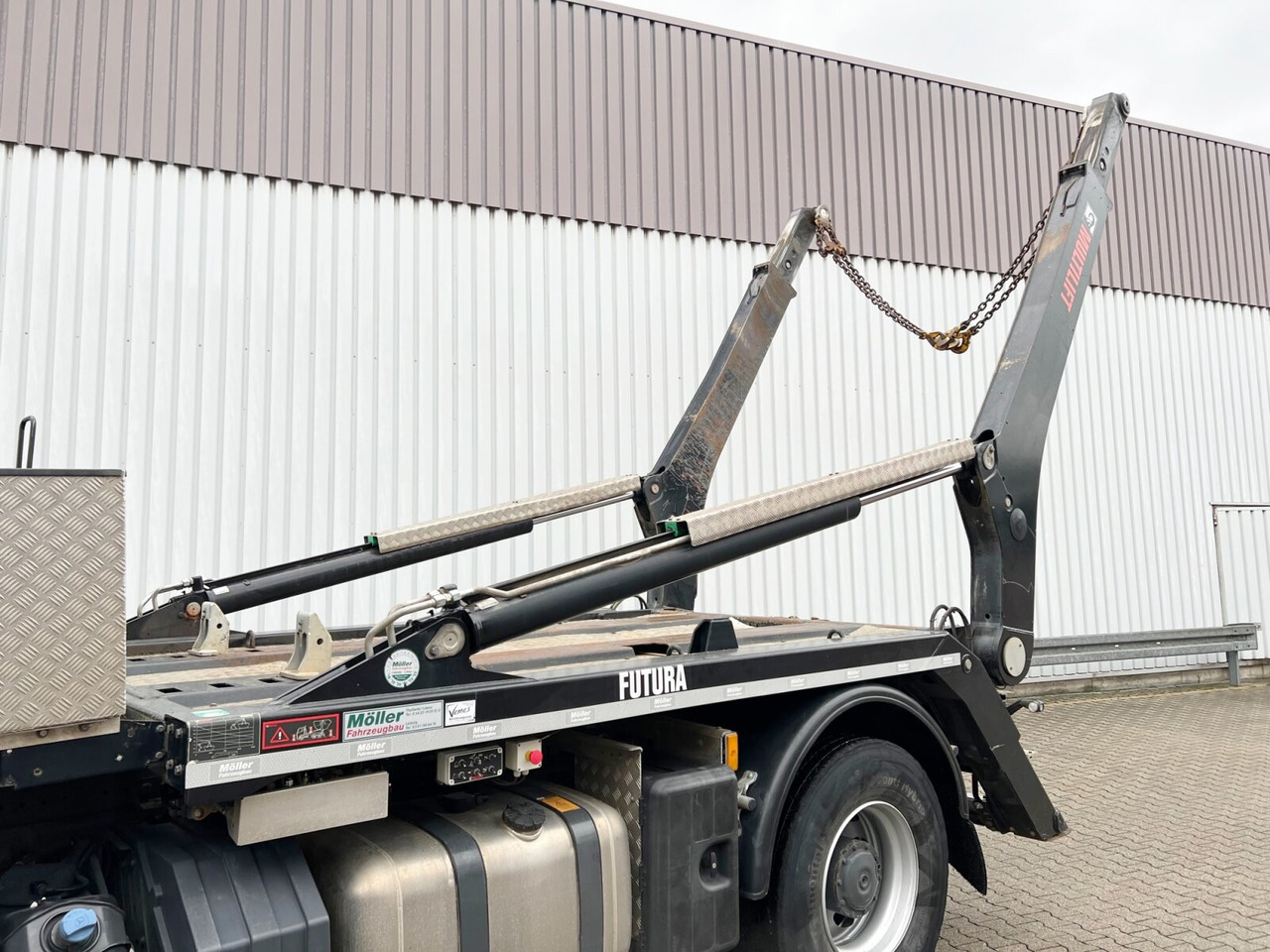 Mercedes-Benz Arocs 1830 K 4x2 Arocs 1830 K 4x2, Funk - Ramenový nosič kontajnerov: obrázek 2 Mercedes-Benz Arocs 1830 K 4x2 Arocs 1830 K 4x2, Funk - Ramenový nosič kontajnerov: obrázek 2