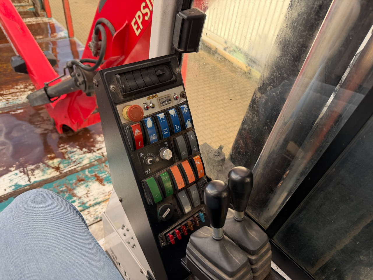 Mercedes-Benz Arocs 2648 6x4 Arocs 2648 6x4 mit Heckkran Epsilon M12Z83, Krankabine - Lesovůz, Auto s hydraulickou rukou: obrázek 4 Mercedes-Benz Arocs 2648 6x4 Arocs 2648 6x4 mit Heckkran Epsilon M12Z83, Krankabine - Lesovůz, Auto s hydraulickou rukou: obrázek 4