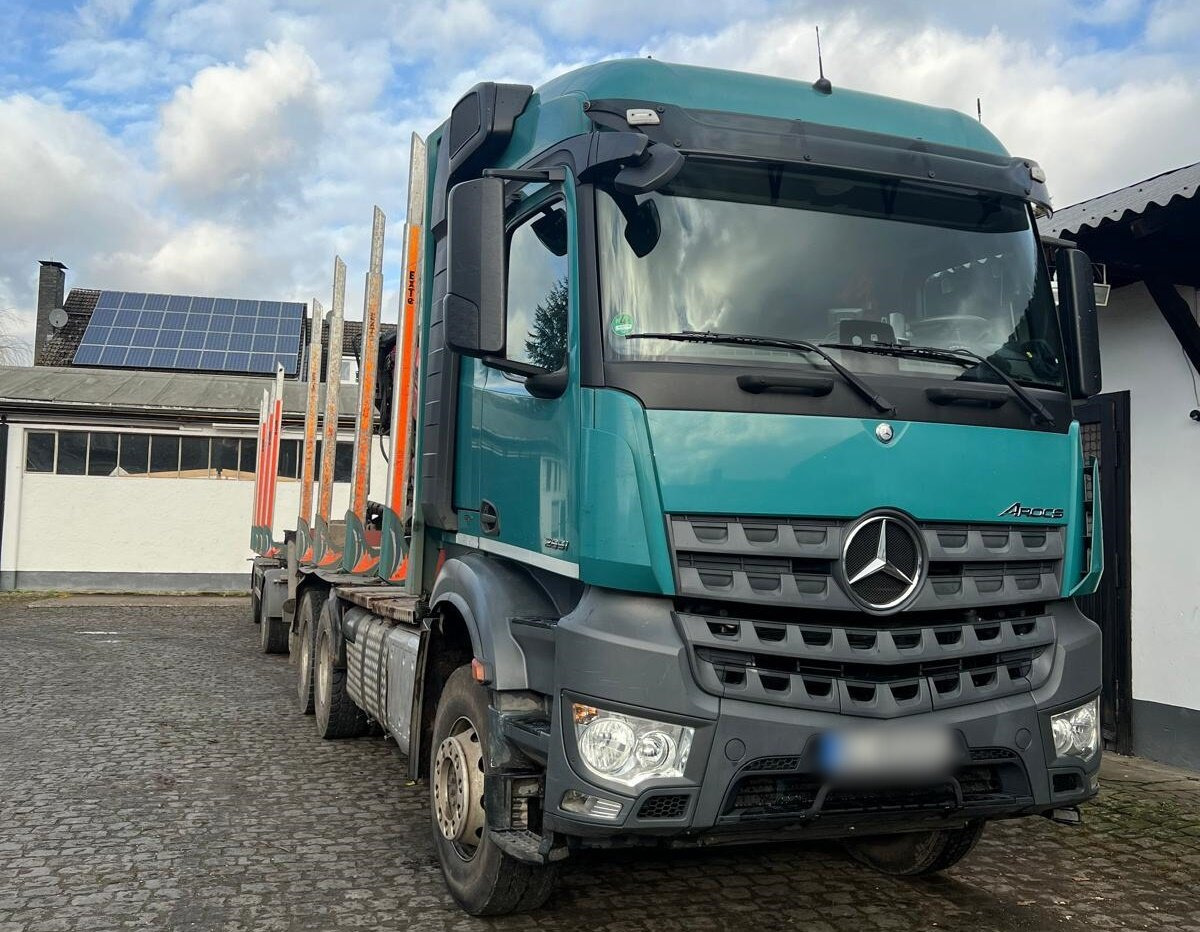 Mercedes-Benz Arocs 2651 L 6x4 Arocs 2651 L 6x4, Retarder, StreamSpace, Heckkran Epsilon M120L - Lesovůz, Auto s hydraulickou rukou: obrázek 2 Mercedes-Benz Arocs 2651 L 6x4 Arocs 2651 L 6x4, Retarder, StreamSpace, Heckkran Epsilon M120L - Lesovůz, Auto s hydraulickou rukou: obrázek 2