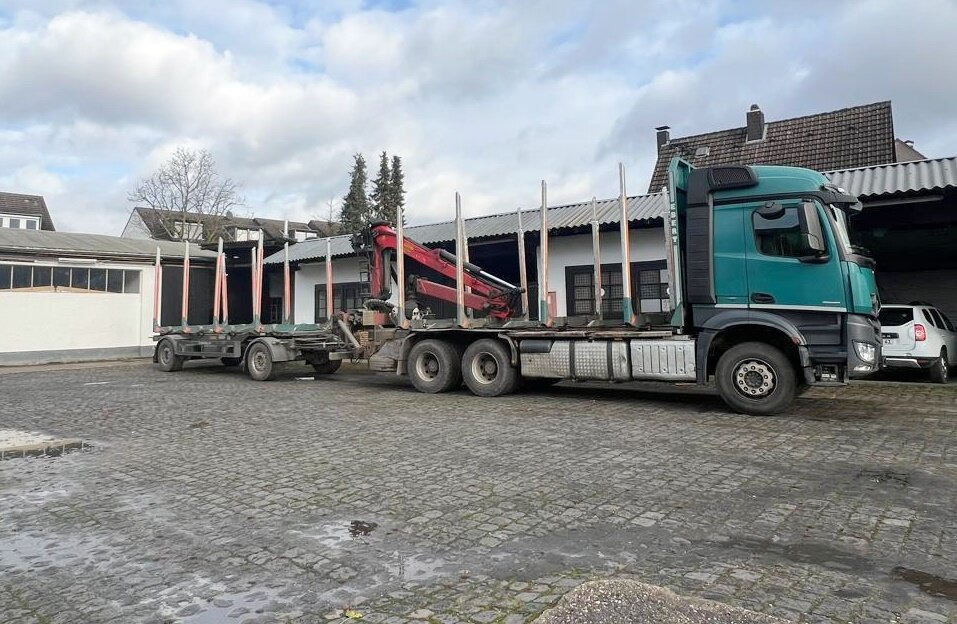 Mercedes-Benz Arocs 2651 L 6x4 Arocs 2651 L 6x4, Retarder, StreamSpace, Heckkran Epsilon M120L - Lesovůz, Auto s hydraulickou rukou: obrázek 1 Mercedes-Benz Arocs 2651 L 6x4 Arocs 2651 L 6x4, Retarder, StreamSpace, Heckkran Epsilon M120L - Lesovůz, Auto s hydraulickou rukou: obrázek 1