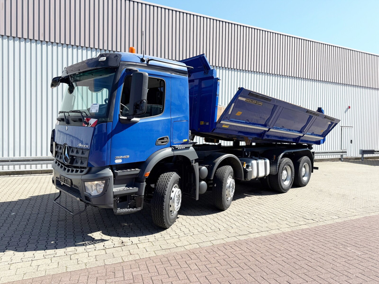 Mercedes-Benz Arocs 3243 K 8x4/4 Arocs 3243 K 8x4/4, Bordmatik - Sklápěč: obrázek 1 Mercedes-Benz Arocs 3243 K 8x4/4 Arocs 3243 K 8x4/4, Bordmatik - Sklápěč: obrázek 1