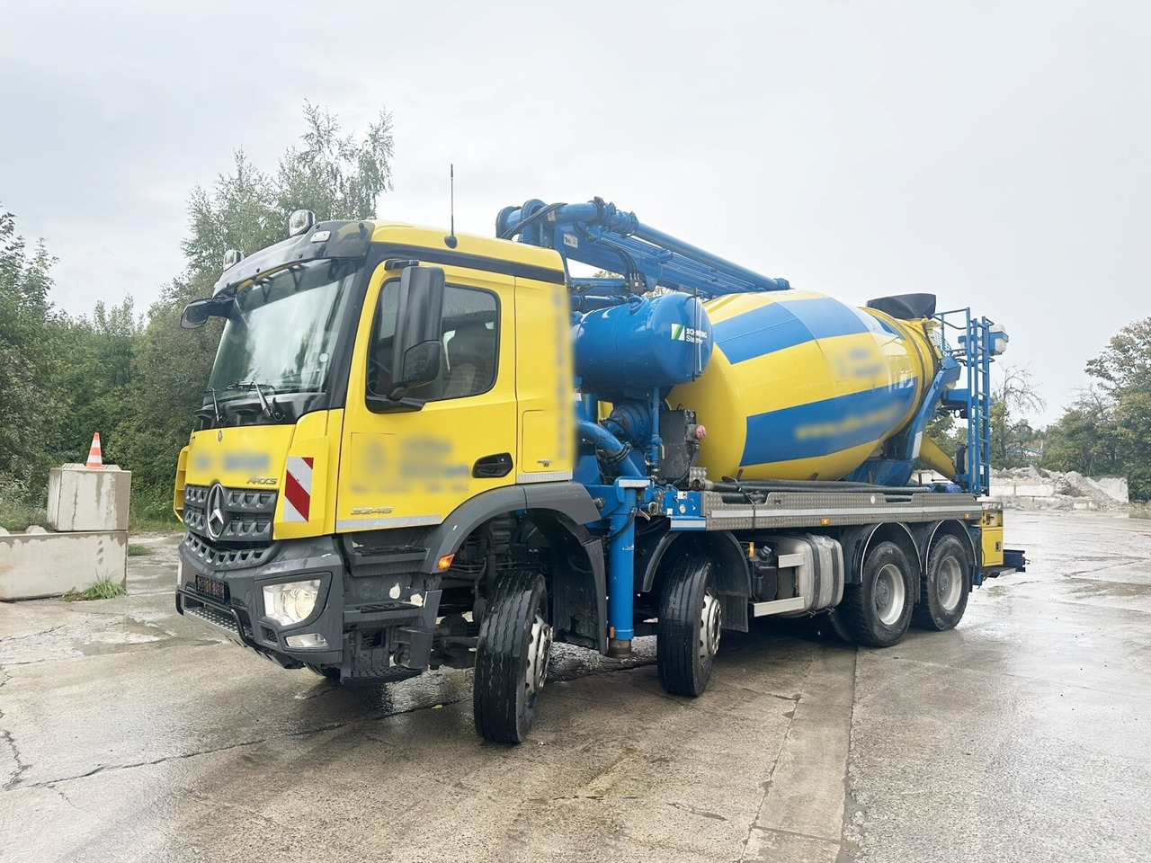 Mercedes-Benz Arocs 3246 B 8x4 Stetter Mischer 7m³, Pumpe 25m Arocs 3246 B 8x4 Stetter Mischer 7m³, Pumpe 25m - Autodomíchávač: obrázek 1 Mercedes-Benz Arocs 3246 B 8x4 Stetter Mischer 7m³, Pumpe 25m Arocs 3246 B 8x4 Stetter Mischer 7m³, Pumpe 25m - Autodomíchávač: obrázek 1