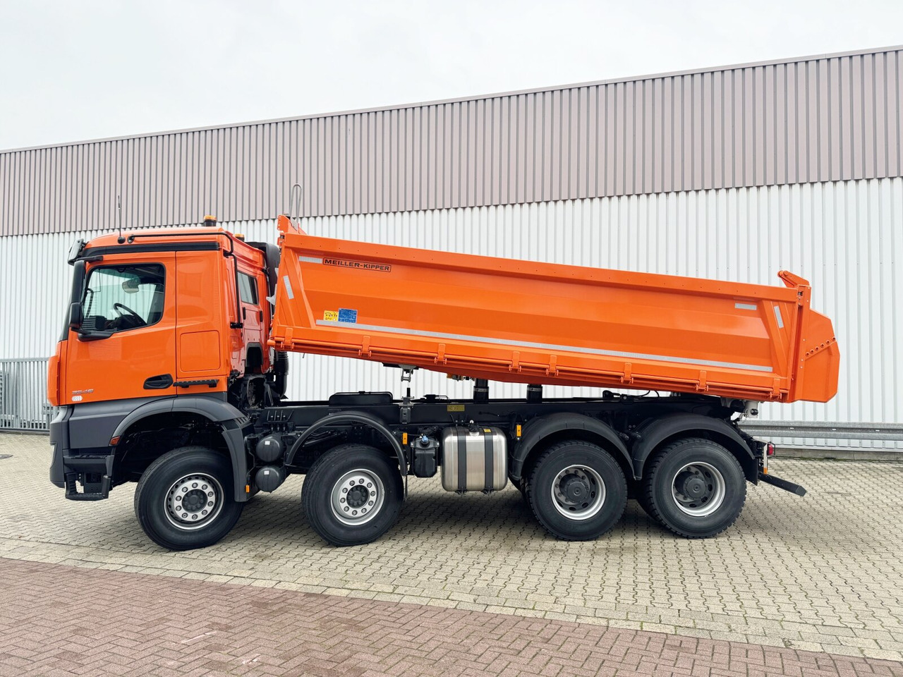 Mercedes-Benz Arocs 3248 K 8x4 Arocs 3248 K 8x4, Navi, Multimedia Cockpit leasing Mercedes-Benz Arocs 3248 K 8x4 Arocs 3248 K 8x4, Navi, Multimedia Cockpit: obrázek 12