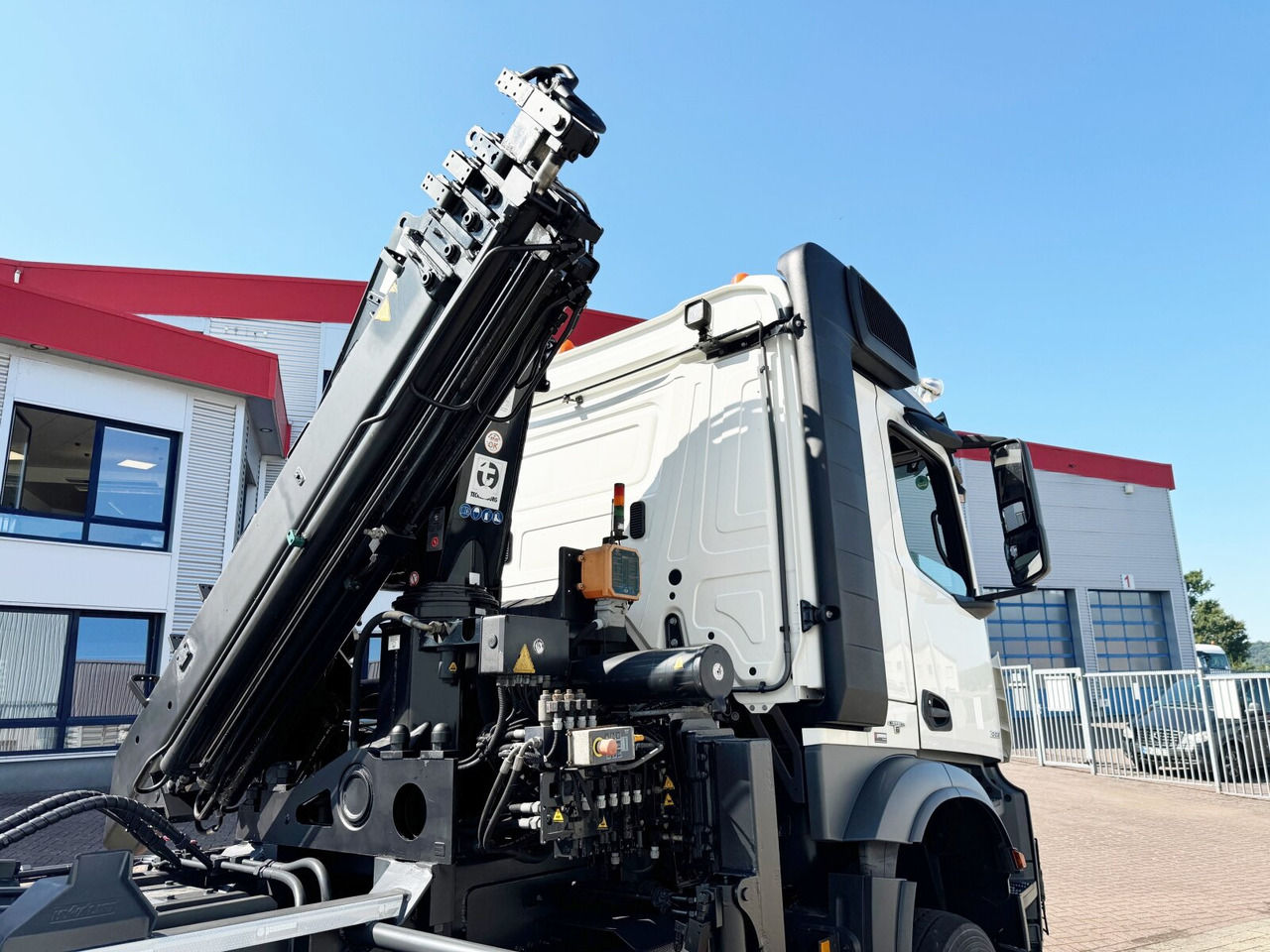 Mercedes-Benz Arocs 3351 AK 6x6 Arocs 3351 AK 6x6, Retarder, Navi, Grounder, Kran Atlas AK 190.2E, Funk leasing Mercedes-Benz Arocs 3351 AK 6x6 Arocs 3351 AK 6x6, Retarder, Navi, Grounder, Kran Atlas AK 190.2E, Funk: obrázek 12