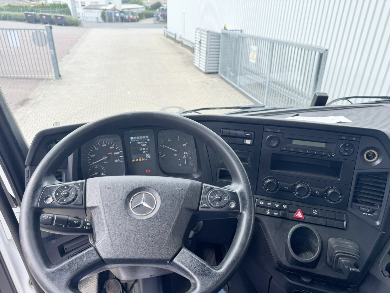 Mercedes-Benz Arocs 4142 K 8x4/4 Arocs 4142/45 K 8x4/4, Meiller Bordmatik links - Sklápěč: obrázek 4 Mercedes-Benz Arocs 4142 K 8x4/4 Arocs 4142/45 K 8x4/4, Meiller Bordmatik links - Sklápěč: obrázek 4