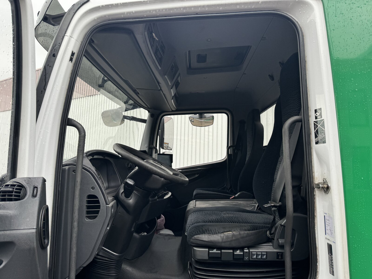 Mercedes-Benz Atego 1223 L 4x2 Atego 1223 L 4x2 mit Heckkran Atlas 88.3-A2L, Funk - Auto s hydraulickou rukou, Nákladní automobil valníkový/ Plošinový: obrázek 4 Mercedes-Benz Atego 1223 L 4x2 Atego 1223 L 4x2 mit Heckkran Atlas 88.3-A2L, Funk - Auto s hydraulickou rukou, Nákladní automobil valníkový/ Plošinový: obrázek 4