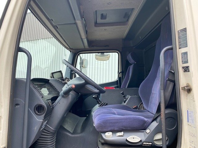 Mercedes-Benz Atego 1323 L 4x2 Atego 1323 L 4x2 Kühlkoffer, Carrier, Trennwand, LBW - Chladírenský nákladní automobil: obrázek 4 Mercedes-Benz Atego 1323 L 4x2 Atego 1323 L 4x2 Kühlkoffer, Carrier, Trennwand, LBW - Chladírenský nákladní automobil: obrázek 4