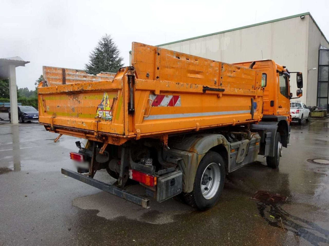 Mercedes-Benz Atego 1624 AK 4x4 Atego 1624 AK 4x4, AT-Motor, Winterdienstausstattung - Sklápěč, Auto s hydraulickou rukou: obrázek 3 Mercedes-Benz Atego 1624 AK 4x4 Atego 1624 AK 4x4, AT-Motor, Winterdienstausstattung - Sklápěč, Auto s hydraulickou rukou: obrázek 3