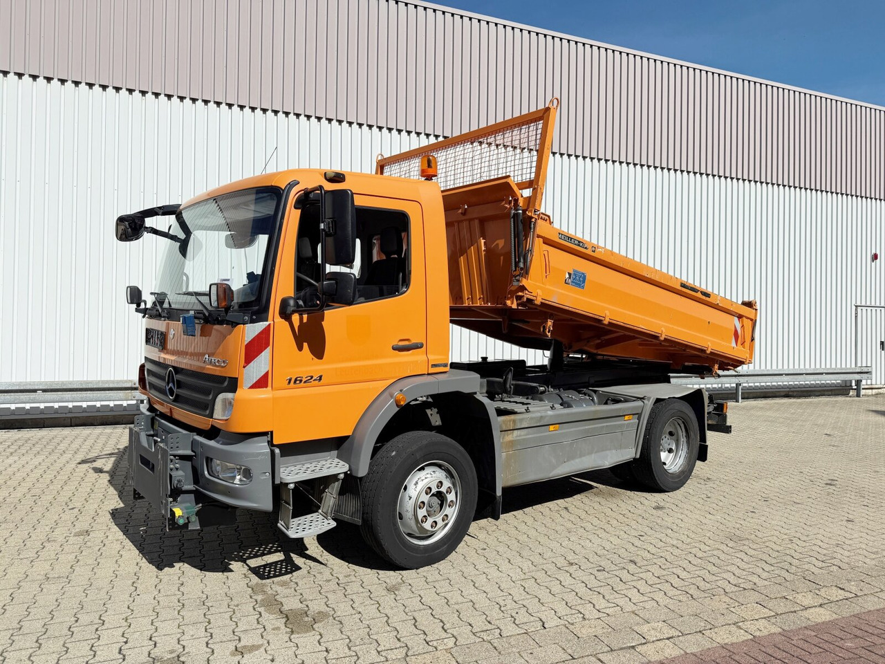 Mercedes-Benz Atego 1624 AK 4x4 Atego 1624 AK 4x4, Winterdienstausstattung - Sklápěč: obrázek 1 Mercedes-Benz Atego 1624 AK 4x4 Atego 1624 AK 4x4, Winterdienstausstattung - Sklápěč: obrázek 1
