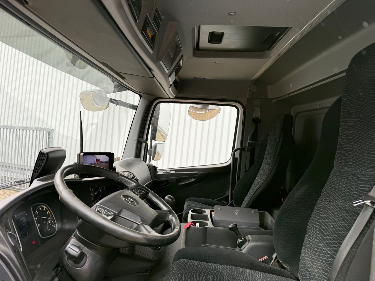 Mercedes-Benz Atego 1627 L 4x2 Atego 1627 L 4x2, 6-Zylinder, Motorabtrieb - Podvozek s kabinou: obrázek 2 Mercedes-Benz Atego 1627 L 4x2 Atego 1627 L 4x2, 6-Zylinder, Motorabtrieb - Podvozek s kabinou: obrázek 2