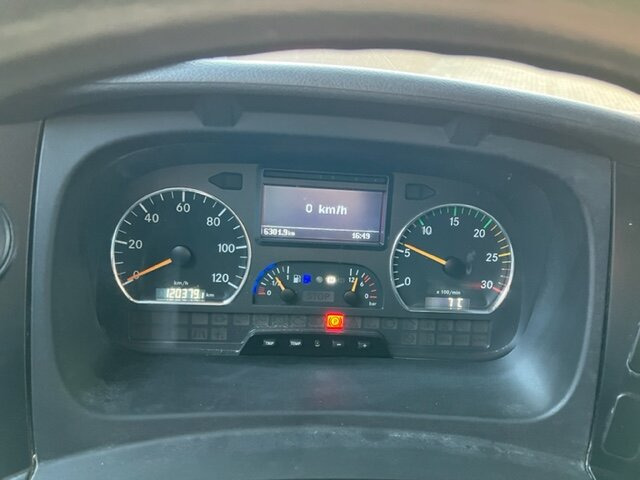 Mercedes-Benz Atego 822 4x2 Atego 822 4x2, Doka mit Kombisitzbank - Plachtový nákladní auto: obrázek 3 Mercedes-Benz Atego 822 4x2 Atego 822 4x2, Doka mit Kombisitzbank - Plachtový nákladní auto: obrázek 3