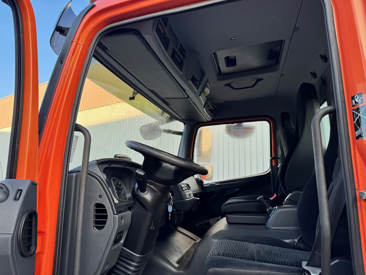 Mercedes-Benz Atego 824 L 4x2 Atego 824 L 4x2, Motorabtrieb, City-Abroller - Hákový nosič kontejnerů: obrázek 3 Mercedes-Benz Atego 824 L 4x2 Atego 824 L 4x2, Motorabtrieb, City-Abroller - Hákový nosič kontejnerů: obrázek 3