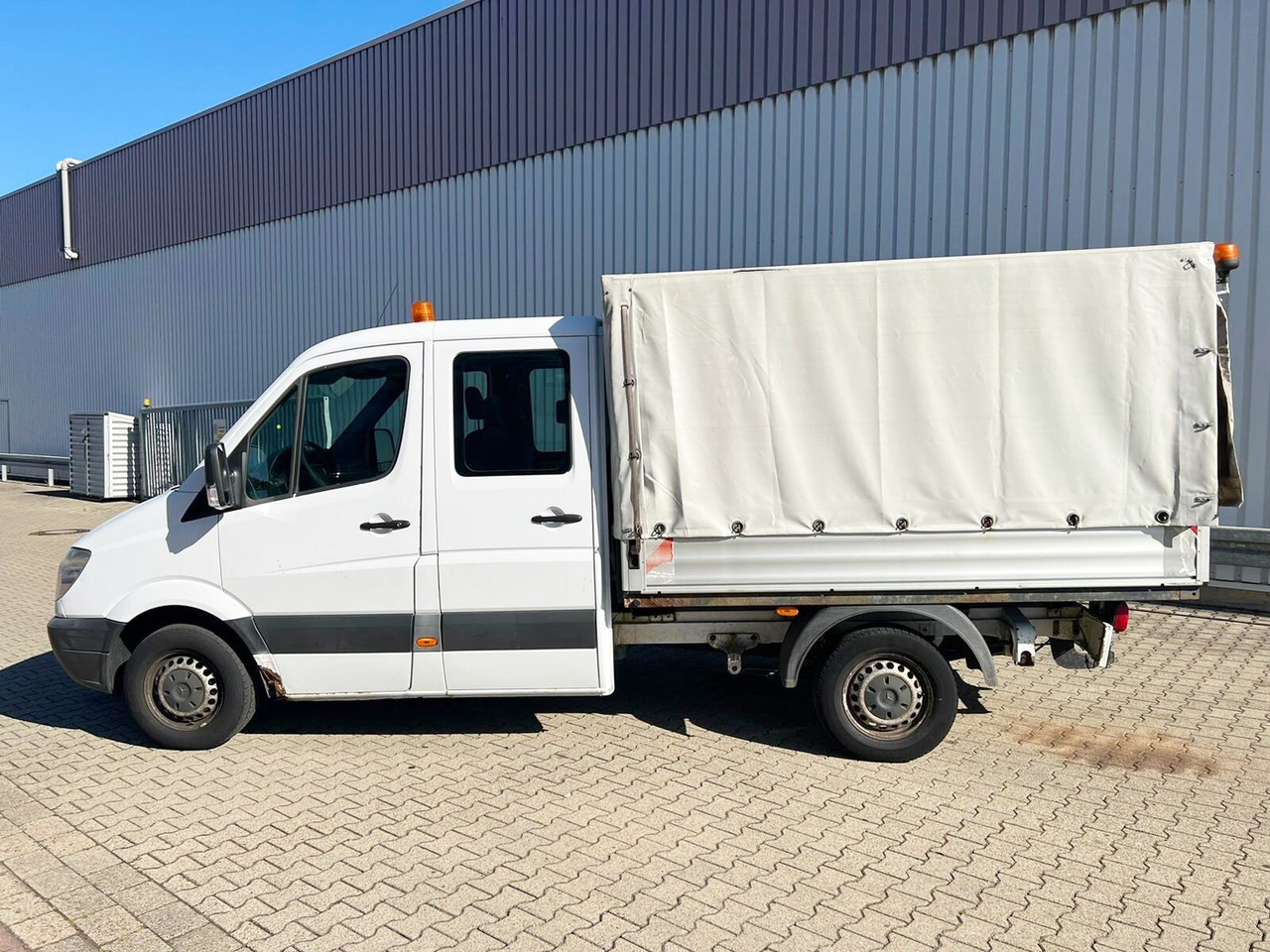 Mercedes-Benz Sprinter 209 CDI 4x2 Doka Sprinter 209 CDI 4x2 Doka - Plachtová dodávka, Dodávka s dvojitou kabinou: obrázek 1 Mercedes-Benz Sprinter 209 CDI 4x2 Doka Sprinter 209 CDI 4x2 Doka - Plachtová dodávka, Dodávka s dvojitou kabinou: obrázek 1