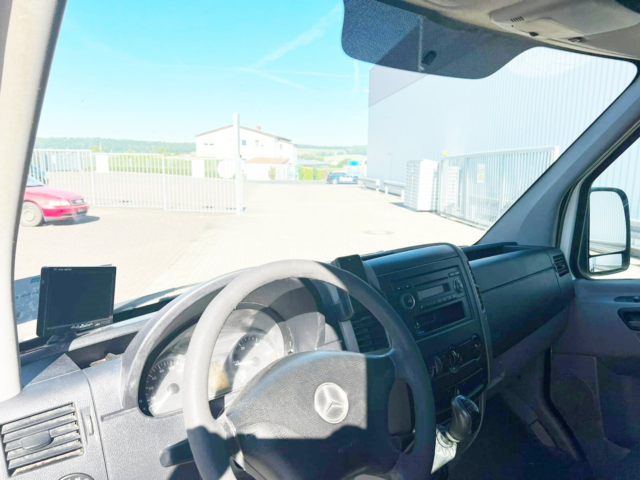 Mercedes-Benz Sprinter 209 CDI 4x2 Doka Sprinter 209 CDI 4x2 Doka - Plachtová dodávka, Dodávka s dvojitou kabinou: obrázek 2 Mercedes-Benz Sprinter 209 CDI 4x2 Doka Sprinter 209 CDI 4x2 Doka - Plachtová dodávka, Dodávka s dvojitou kabinou: obrázek 2