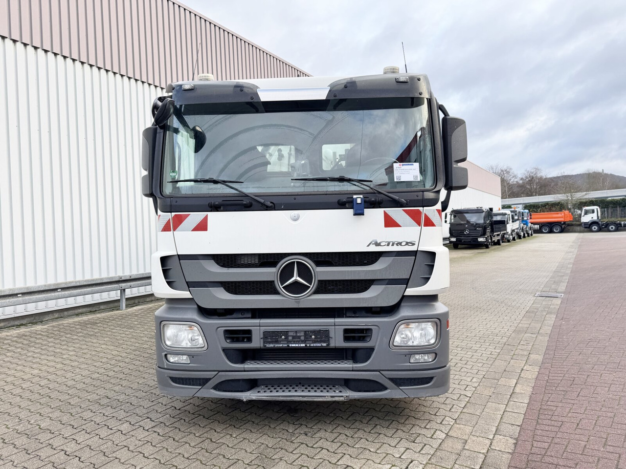 Nákladní auto Mercedes-Benz Actros 2536 L 6x2 Actros 2536 L 6x2, Müller Saug- und Spülwagen ca. 10,5m³, Lenkachse: obrázek 8 Nákladní auto Mercedes-Benz Actros 2536 L 6x2 Actros 2536 L 6x2, Müller Saug- und Spülwagen ca. 10,5m³, Lenkachse: obrázek 8
