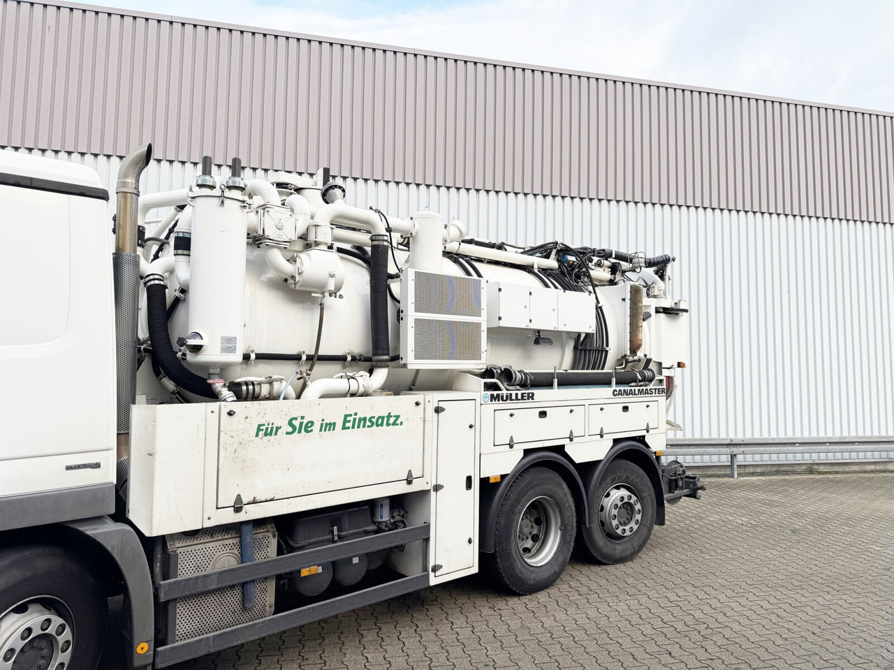 Nákladní auto Mercedes-Benz Actros 2536 L 6x2 Actros 2536 L 6x2, Müller Saug- und Spülwagen ca. 10,5m³, Lenkachse: obrázek 6 Nákladní auto Mercedes-Benz Actros 2536 L 6x2 Actros 2536 L 6x2, Müller Saug- und Spülwagen ca. 10,5m³, Lenkachse: obrázek 6