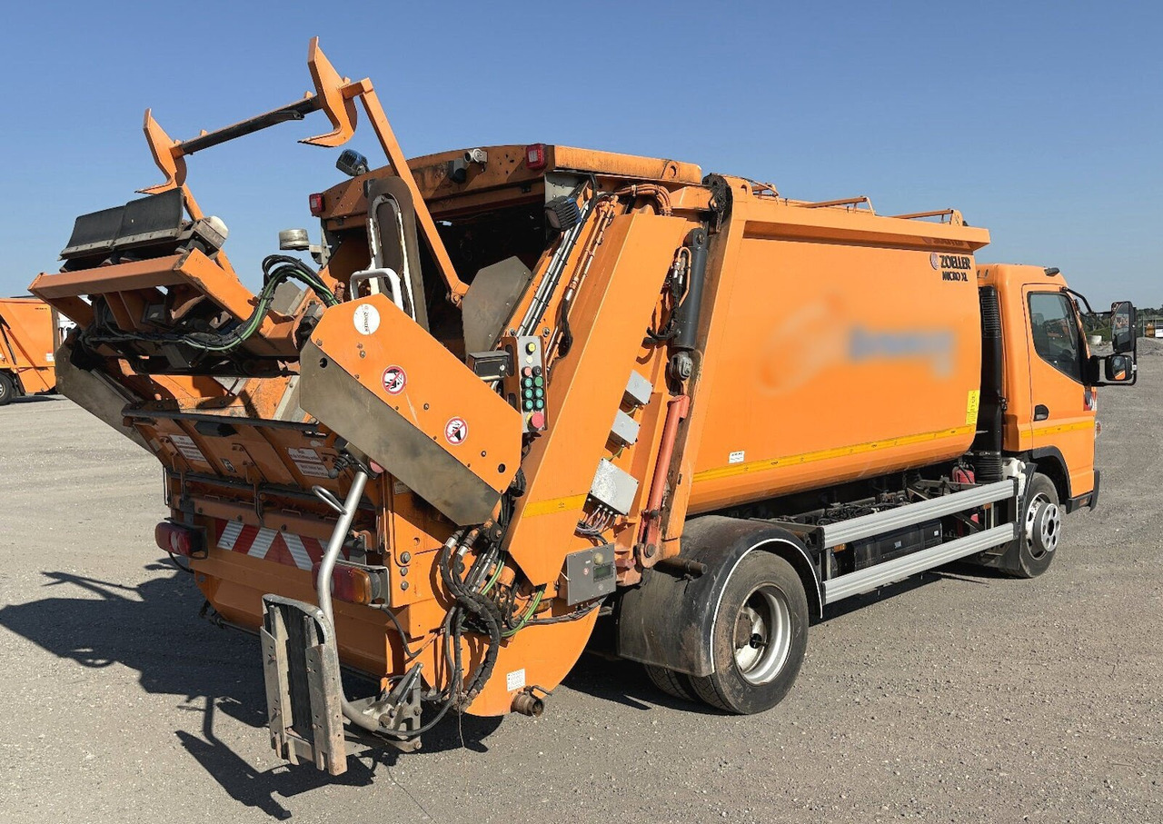 Mitsubishi Fuso 7C18 4x2 Fuso 7C18 4x2, Zöller Micro XL 7, Zöller Schüttung - Nákladní auto: obrázek 3 Mitsubishi Fuso 7C18 4x2 Fuso 7C18 4x2, Zöller Micro XL 7, Zöller Schüttung - Nákladní auto: obrázek 3