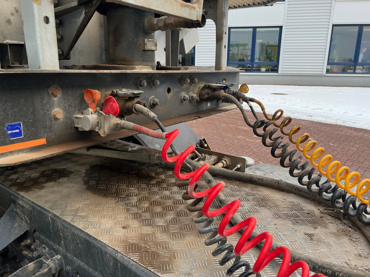 Carnehl CHKS32/2HG CHKS32/2HG, Stahlmulde ca. 23m³, Liftachse - Návěs: obrázek 2 Carnehl CHKS32/2HG CHKS32/2HG, Stahlmulde ca. 23m³, Liftachse - Návěs: obrázek 2