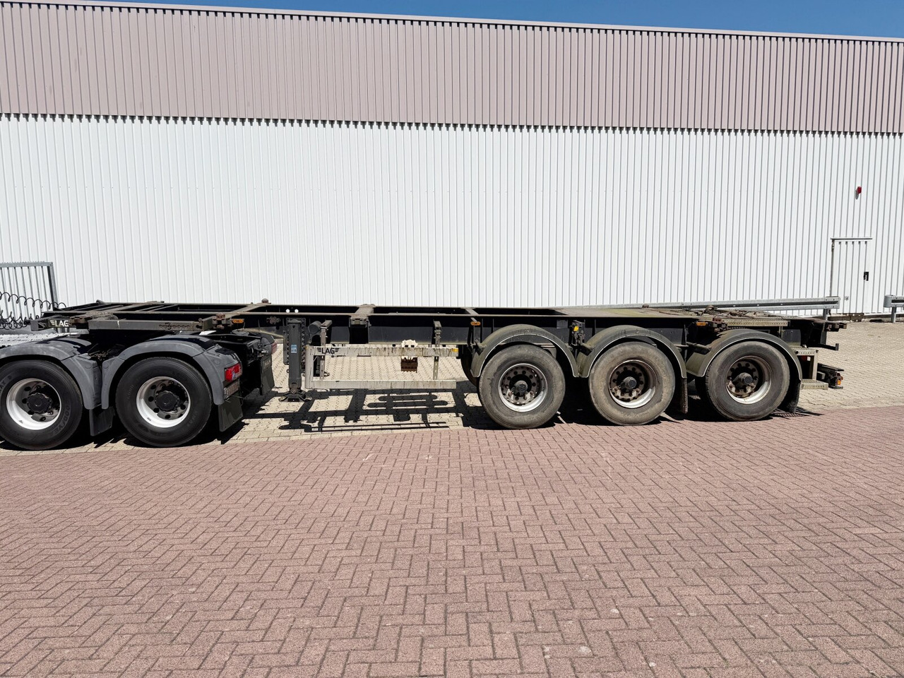 Lag 0-3-39 CD Containerchassis 0-3-39 CD Containerchassis, 20ft und 30ft, ADR - Návěs: obrázek 3 Lag 0-3-39 CD Containerchassis 0-3-39 CD Containerchassis, 20ft und 30ft, ADR - Návěs: obrázek 3