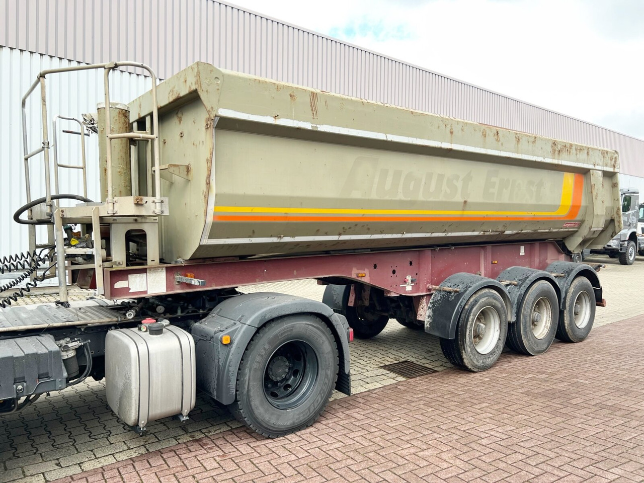 Langendorf SKS-HS 24/28 SKS-HS 24/28, Stahlmulde ca. 24m³, Liftachse - Návěs: obrázek 2 Langendorf SKS-HS 24/28 SKS-HS 24/28, Stahlmulde ca. 24m³, Liftachse - Návěs: obrázek 2