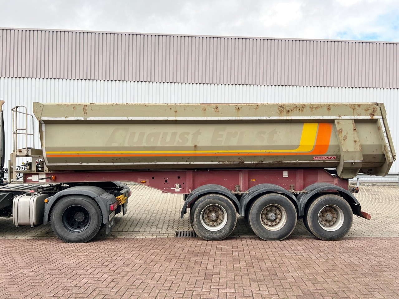 Langendorf SKS-HS 24/28 SKS-HS 24/28, Stahlmulde ca. 24m³, Liftachse - Návěs: obrázek 3 Langendorf SKS-HS 24/28 SKS-HS 24/28, Stahlmulde ca. 24m³, Liftachse - Návěs: obrázek 3