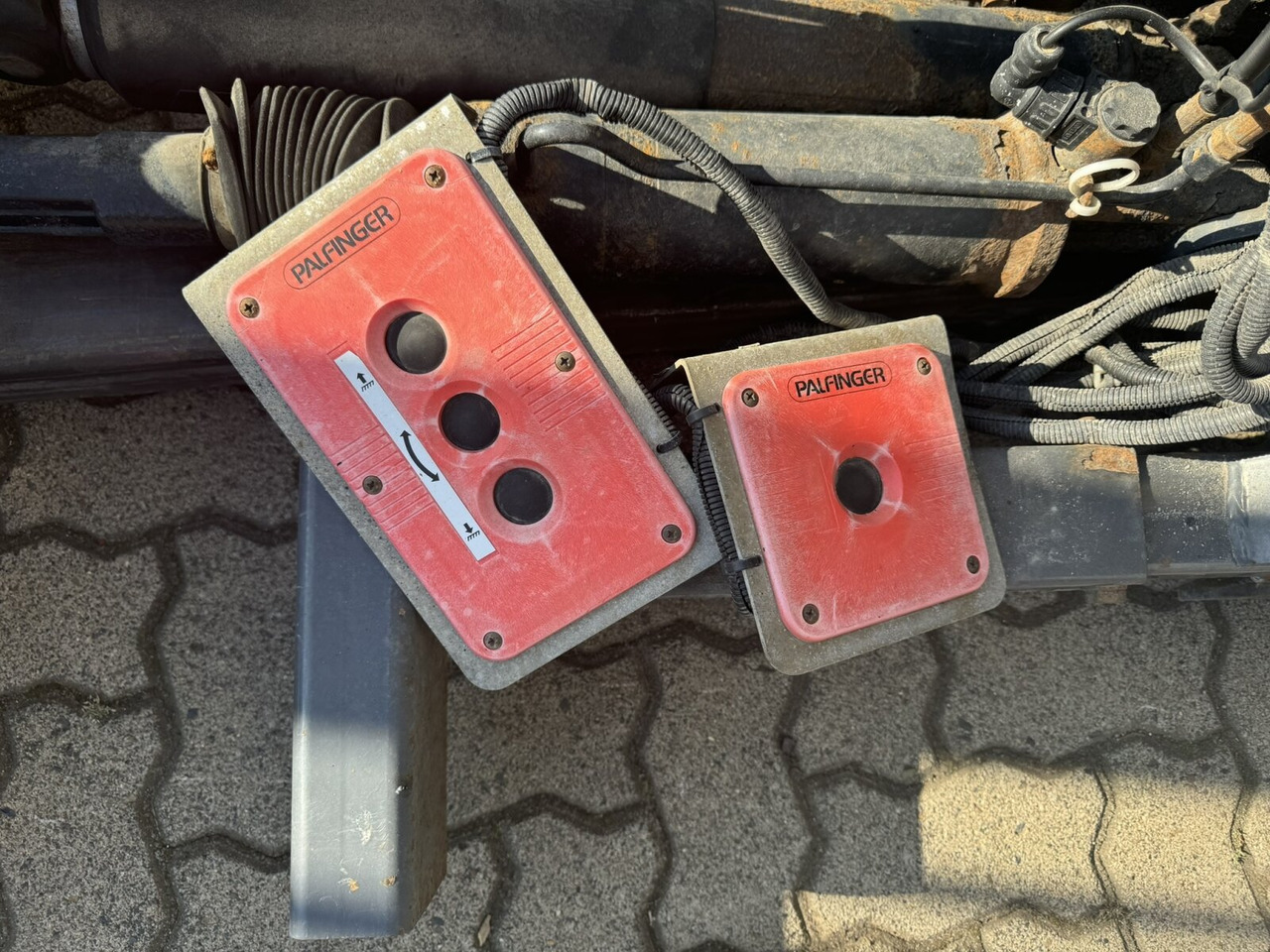 MBB C 2000 S Ladebordwand MBB C 2000 S Ladebordwand - Návěs: obrázek 4 MBB C 2000 S Ladebordwand MBB C 2000 S Ladebordwand - Návěs: obrázek 4