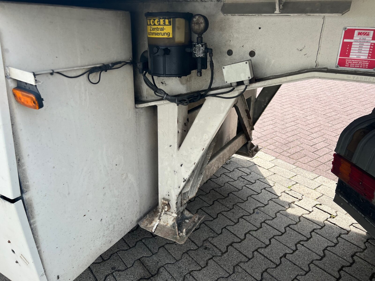 P-393-STI-R-1 KWB, P-393-STI-R-1, 2x Lenkachse, Mörtel-/Estrichauflieger - Návěs: obrázek 4 P-393-STI-R-1 KWB, P-393-STI-R-1, 2x Lenkachse, Mörtel-/Estrichauflieger - Návěs: obrázek 4