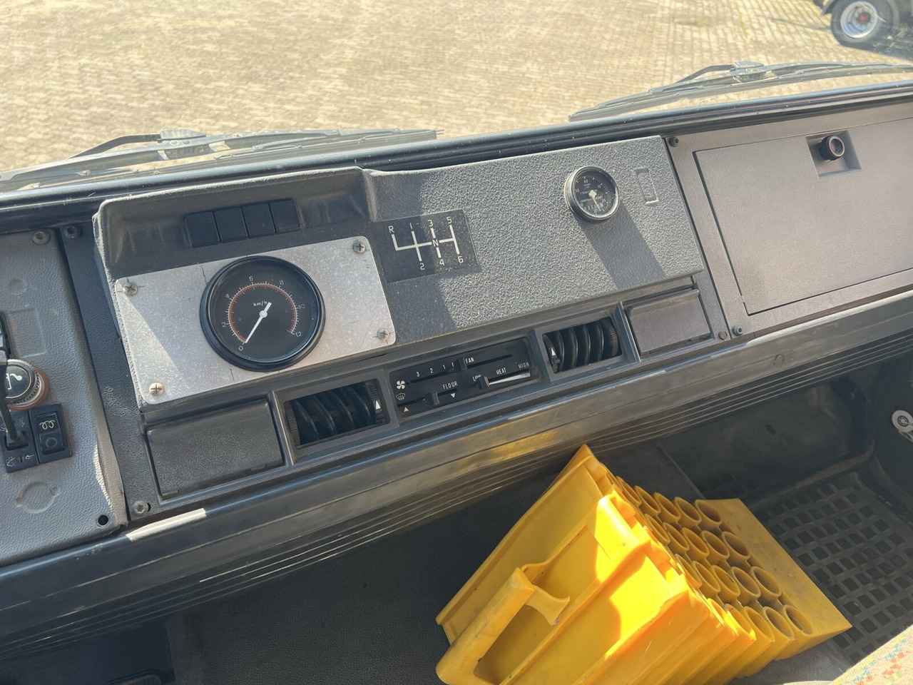 Cisternové vozidlo Renault Midliner S170 4x4 Midliner S170 4x4, 6000l Wassertank: obrázek 7
