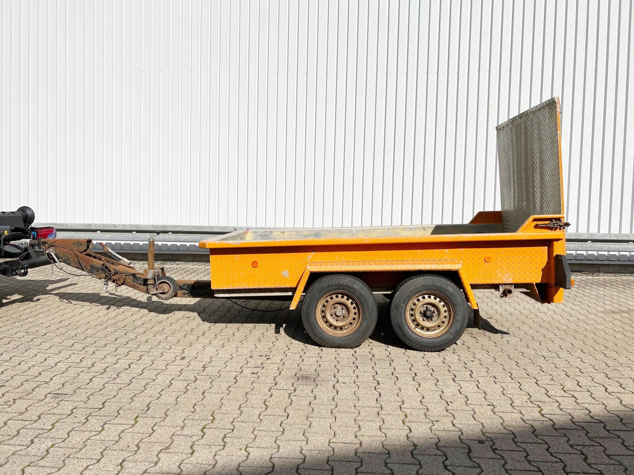 STB 300/30B STB 300/30B - Přepravník stavebních strojů: obrázek 4 STB 300/30B STB 300/30B - Přepravník stavebních strojů: obrázek 4