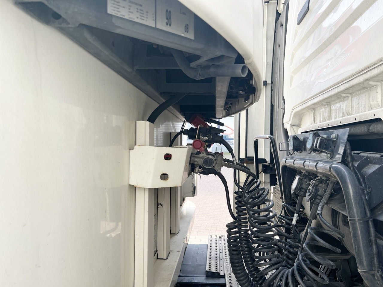 Schmitz Cargobull SKO 24/L-13.4 FP 45 Cool SKO 24/L-13.4 FP 45 Cool, Mega, Carrier, Liftachse, Doppelstock ca. 92m³ - Chladírenský návěs: obrázek 4 Schmitz Cargobull SKO 24/L-13.4 FP 45 Cool SKO 24/L-13.4 FP 45 Cool, Mega, Carrier, Liftachse, Doppelstock ca. 92m³ - Chladírenský návěs: obrázek 4