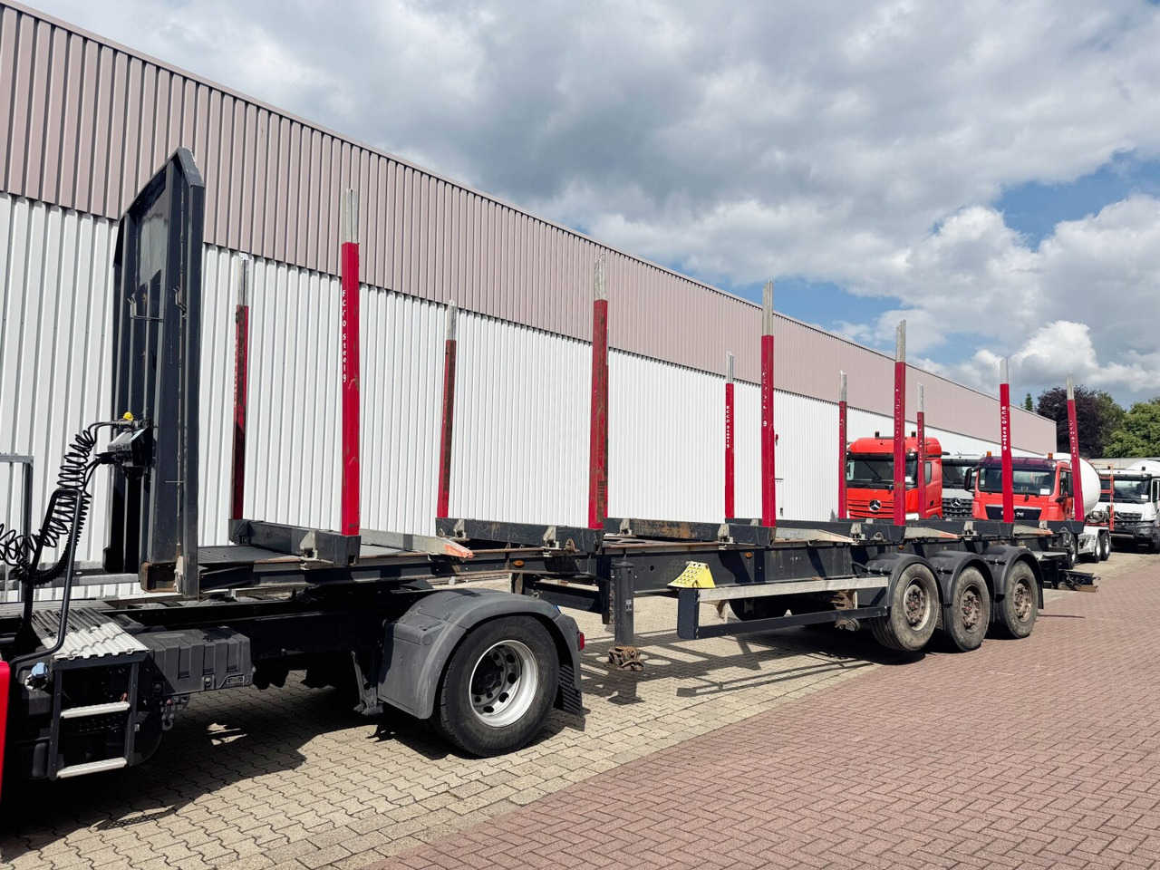 Schwarzmüller 3-Achs Holzauflieger 3-Achs Holzauflieger, Liftachse, MEHRFACH VORHANDEN! - Klanicový návěs: obrázek 1 Schwarzmüller 3-Achs Holzauflieger 3-Achs Holzauflieger, Liftachse, MEHRFACH VORHANDEN! - Klanicový návěs: obrázek 1