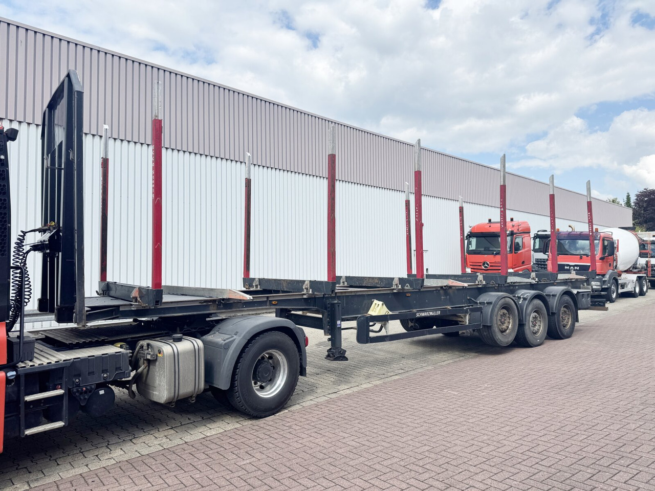 Schwarzmüller 3-Achs Holzauflieger 3-Achs Holzauflieger, Liftachse, MEHRFACH VORHANDEN! - Klanicový návěs: obrázek 1 Schwarzmüller 3-Achs Holzauflieger 3-Achs Holzauflieger, Liftachse, MEHRFACH VORHANDEN! - Klanicový návěs: obrázek 1