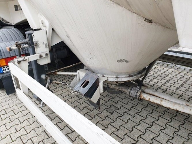 Spitzer SF 2455/4 UN PM SF 2455/4 UN PM Siloaufliger ca. 55m³ - Silo cisterna: obrázek 2 Spitzer SF 2455/4 UN PM SF 2455/4 UN PM Siloaufliger ca. 55m³ - Silo cisterna: obrázek 2