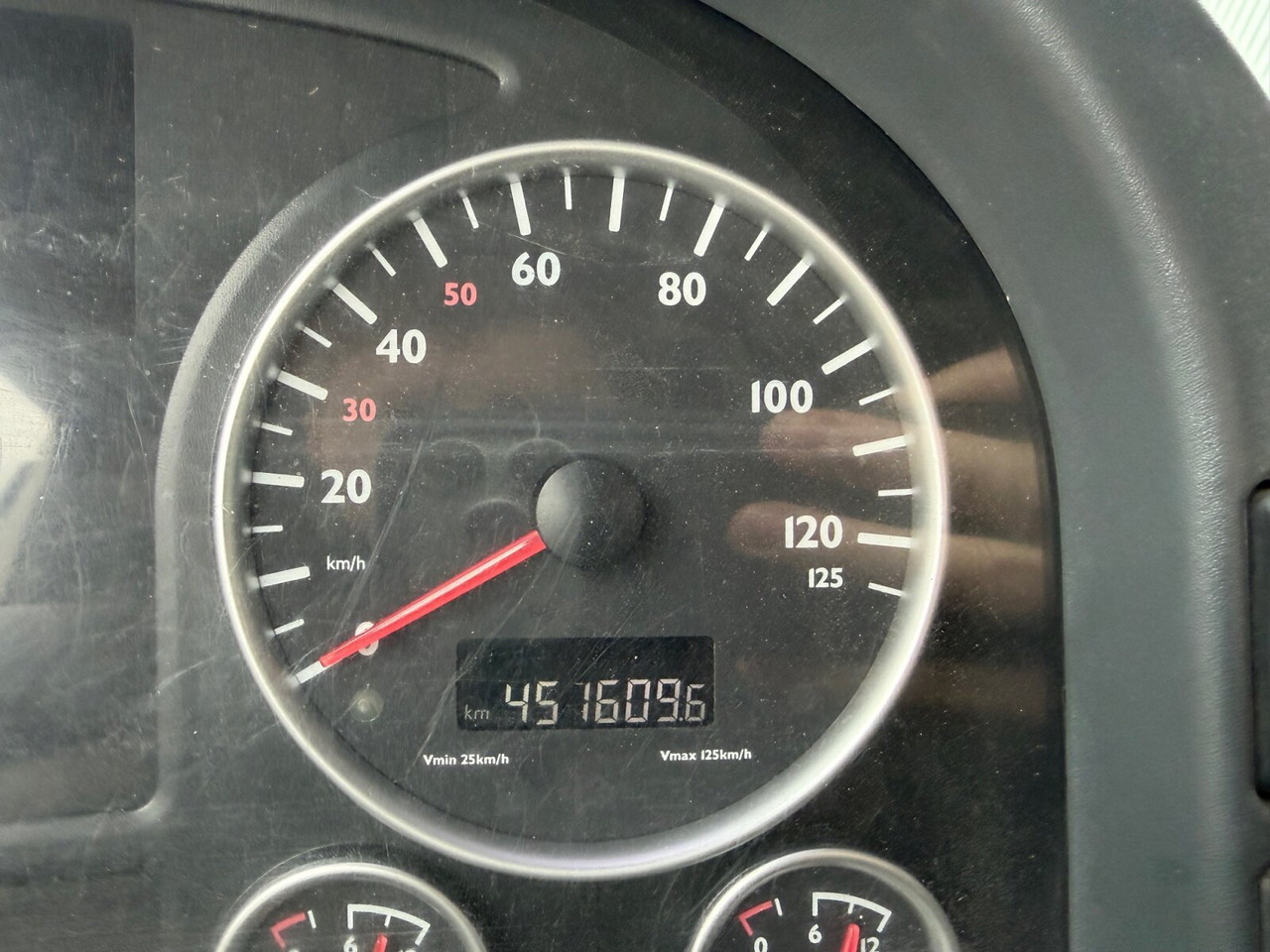 MAN TGA 18.440 4x4 BL TGA 18.440 4x4 BL, Hydraulik - Tahač: obrázek 3 MAN TGA 18.440 4x4 BL TGA 18.440 4x4 BL, Hydraulik - Tahač: obrázek 3