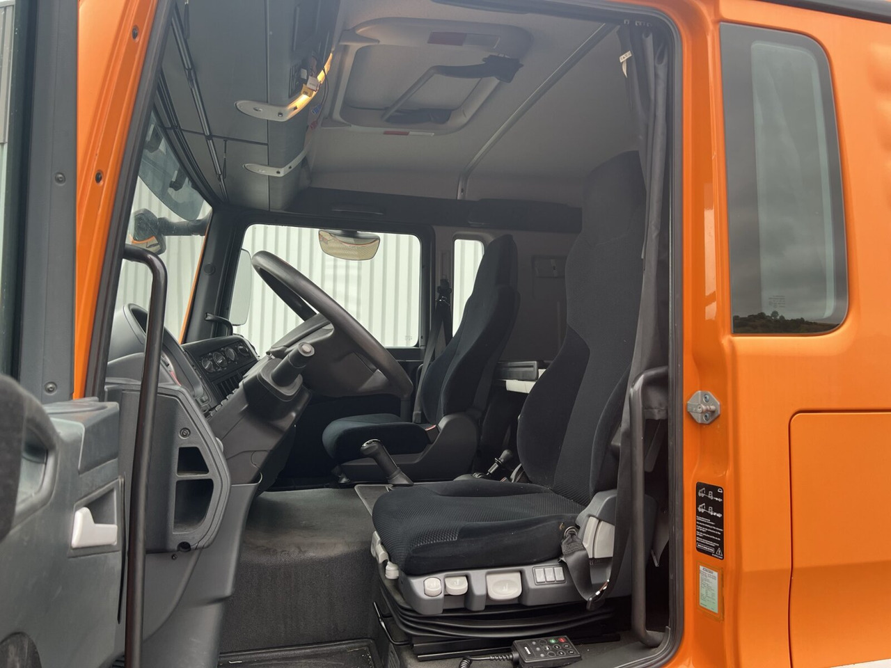 MAN TGL 8.220 4X2 BL TGL 8.220 4X2 BL - Tahač: obrázek 2 MAN TGL 8.220 4X2 BL TGL 8.220 4X2 BL - Tahač: obrázek 2