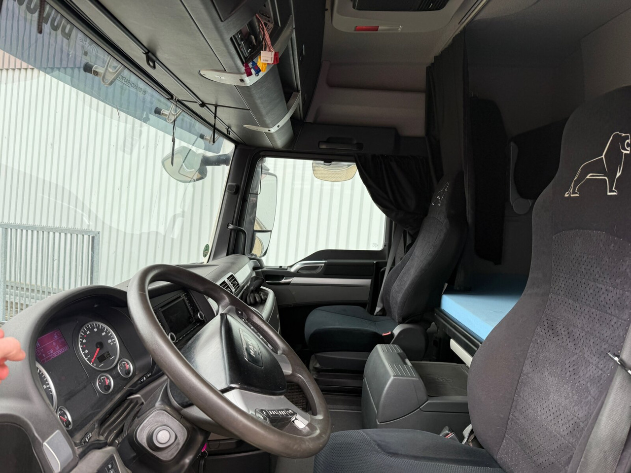 MAN TGX 26.480 6x4 BLS TGX 26.480 6x4 BLS, Retarder, XLX, Standklima, Hydraulik, zGG 90t - Tahač: obrázek 2 MAN TGX 26.480 6x4 BLS TGX 26.480 6x4 BLS, Retarder, XLX, Standklima, Hydraulik, zGG 90t - Tahač: obrázek 2