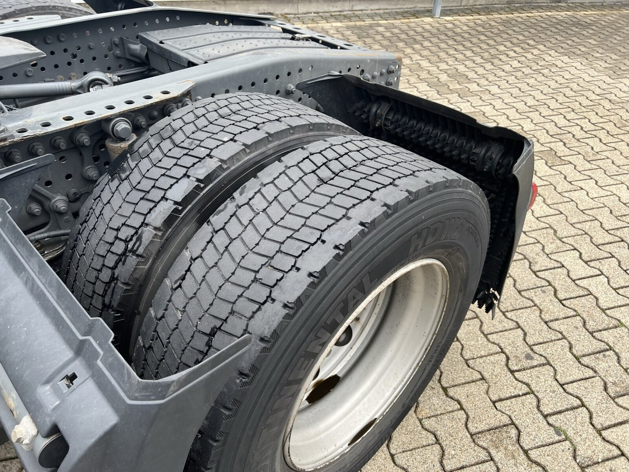 Mercedes-Benz Actros 1842 LS 4x2 Actros 1842 LS 4x2, 3x VORHANDEN - Tahač: obrázek 2 Mercedes-Benz Actros 1842 LS 4x2 Actros 1842 LS 4x2, 3x VORHANDEN - Tahač: obrázek 2