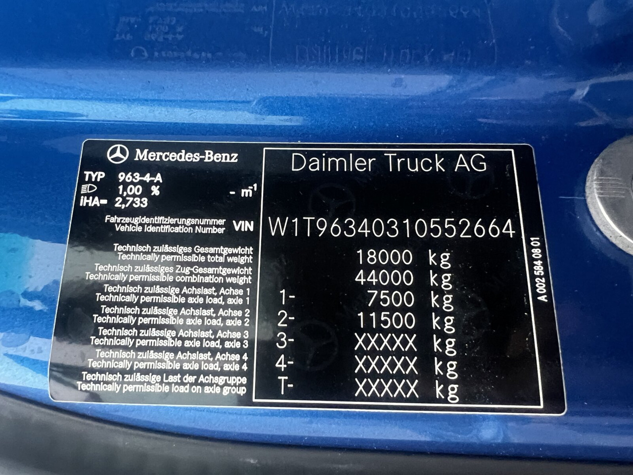 Mercedes-Benz Actros 1843 LS 4x4 HAD Actros 1843 LS 4x4 HAD, HydroDrive, MirrorCam, MultimediaCockpit - Tahač: obrázek 4 Mercedes-Benz Actros 1843 LS 4x4 HAD Actros 1843 LS 4x4 HAD, HydroDrive, MirrorCam, MultimediaCockpit - Tahač: obrázek 4