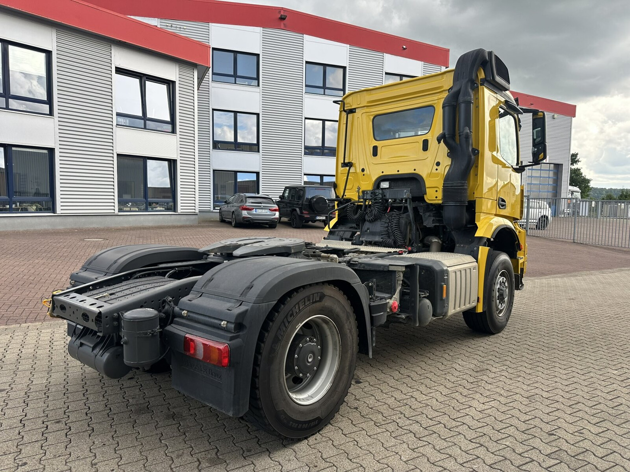 Tahač Mercedes-Benz Arocs 1851 LS 4x4 HAD Arocs 1851 LS 4x4 HAD, Hydraulik, Navi, MultimediaCockpit: obrázek 11