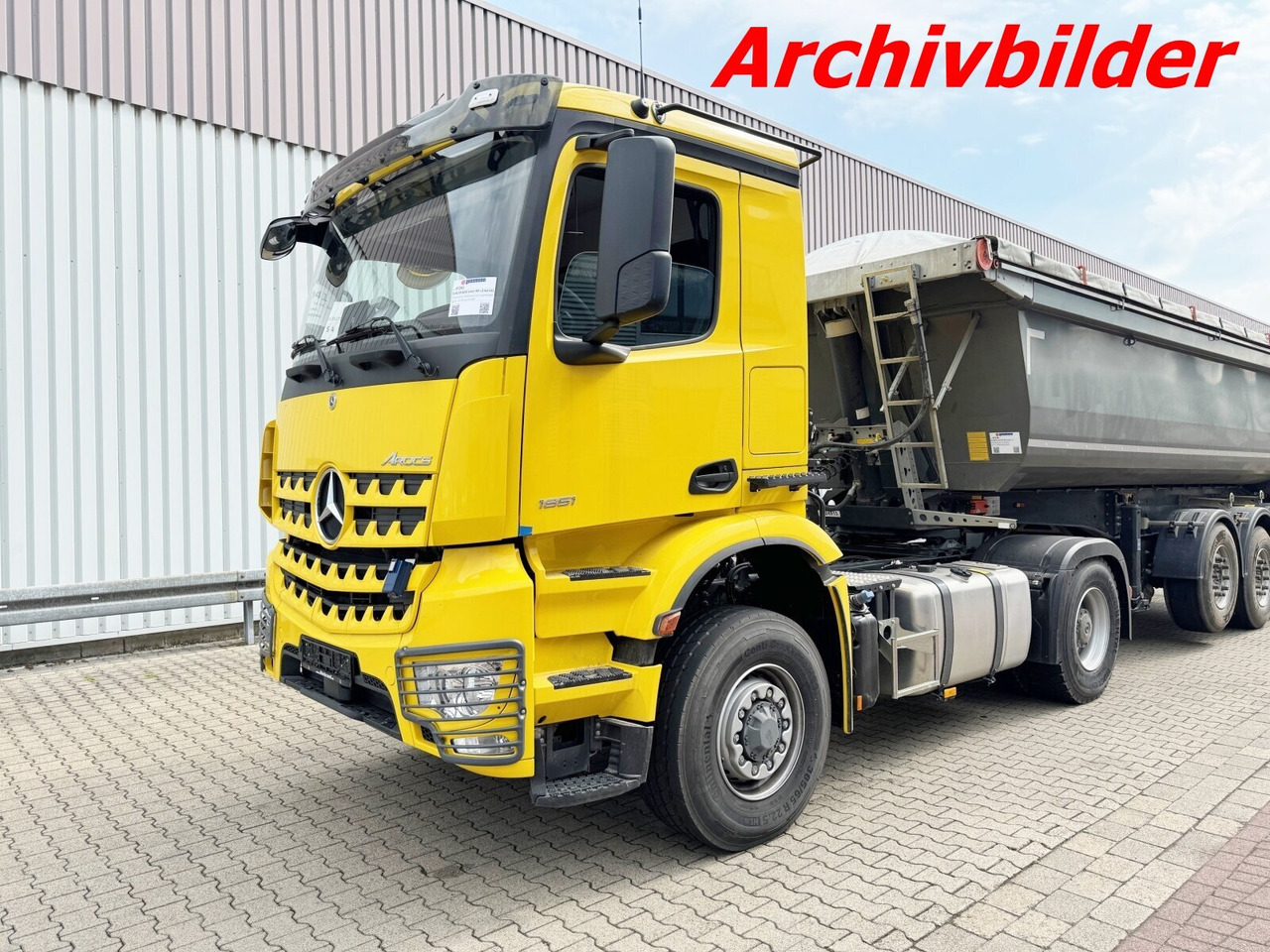 Mercedes-Benz Arocs 1851 LS 4x4 HAD Arocs 1851 LS 4x4 HAD, Hydraulik, Navi, MultimediaCockpit - Tahač: obrázek 1 Mercedes-Benz Arocs 1851 LS 4x4 HAD Arocs 1851 LS 4x4 HAD, Hydraulik, Navi, MultimediaCockpit - Tahač: obrázek 1