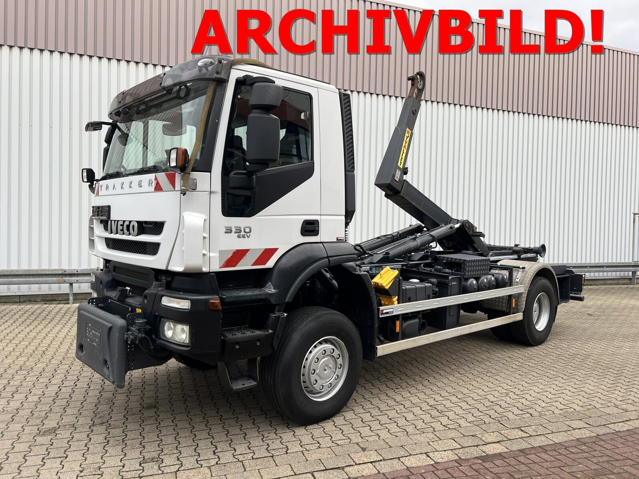 Trakker AD190T33WP 4x4 Trakker AD190T33WP 4x4, Winterdienstausstattung - Hákový nosič kontejnerů: obrázek 1 Trakker AD190T33WP 4x4 Trakker AD190T33WP 4x4, Winterdienstausstattung - Hákový nosič kontejnerů: obrázek 1