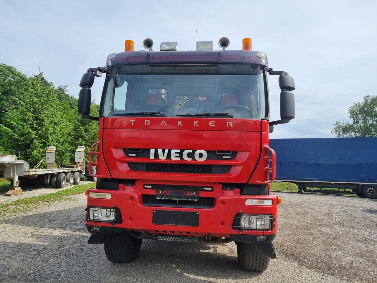 Trakker AD380T41W 6x6 Trakker AD380T41W 6x6 - Podvozek s kabinou: obrázek 2 Trakker AD380T41W 6x6 Trakker AD380T41W 6x6 - Podvozek s kabinou: obrázek 2