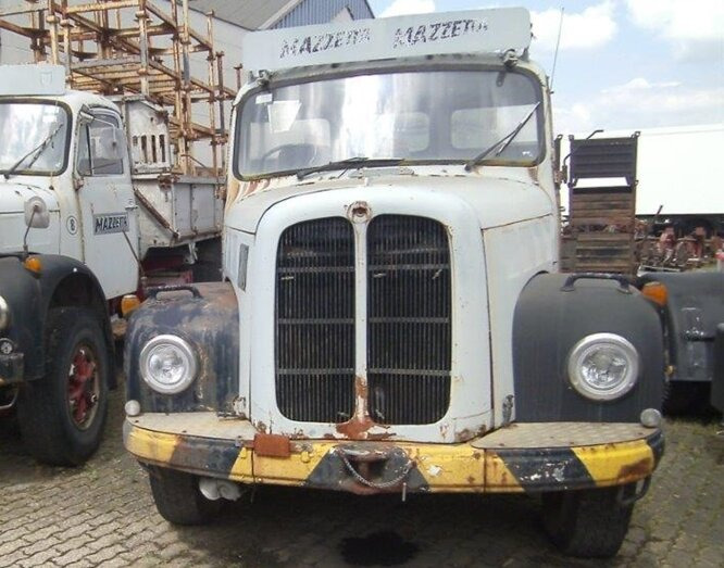 V5 4x2 Saurer V5 4x2 - Podvozek s kabinou: obrázek 1 V5 4x2 Saurer V5 4x2 - Podvozek s kabinou: obrázek 1
