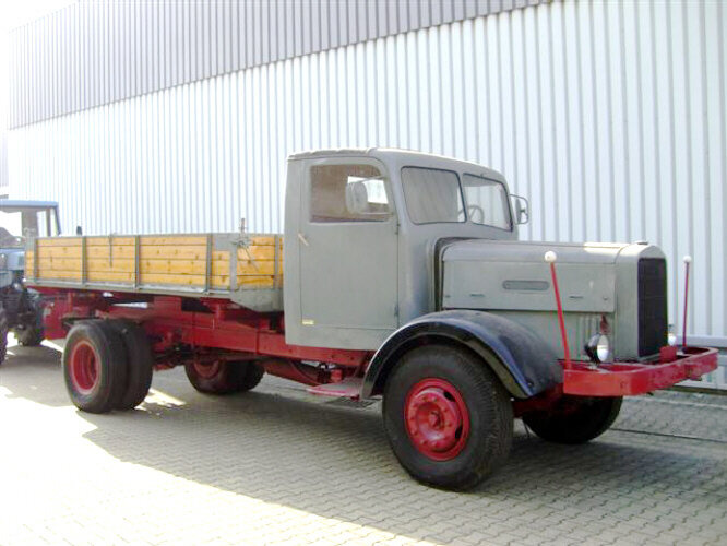 Vomag Typ H6 Kipper Oldtimer Vomag Typ H6 VEB BARKAS WERKE Oldtimer - Sklápěč: obrázek 1 Vomag Typ H6 Kipper Oldtimer Vomag Typ H6 VEB BARKAS WERKE Oldtimer - Sklápěč: obrázek 1
