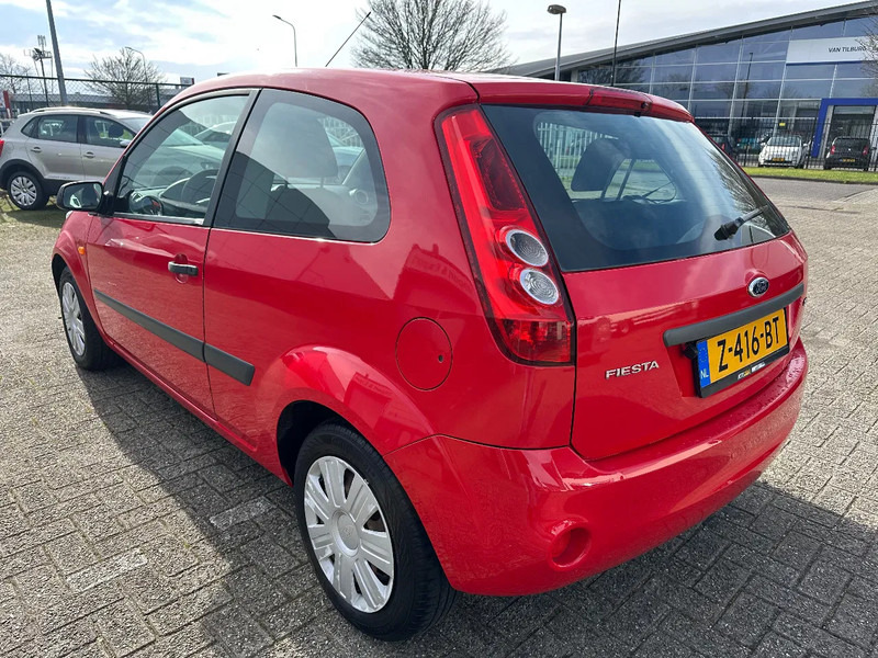 Ford Fiesta TDCi 1.4 + AIRCO + CARPLAY + REAR CAMERA + 194.511 KM - Hatchback: obrázek 3 Ford Fiesta TDCi 1.4 + AIRCO + CARPLAY + REAR CAMERA + 194.511 KM - Hatchback: obrázek 3