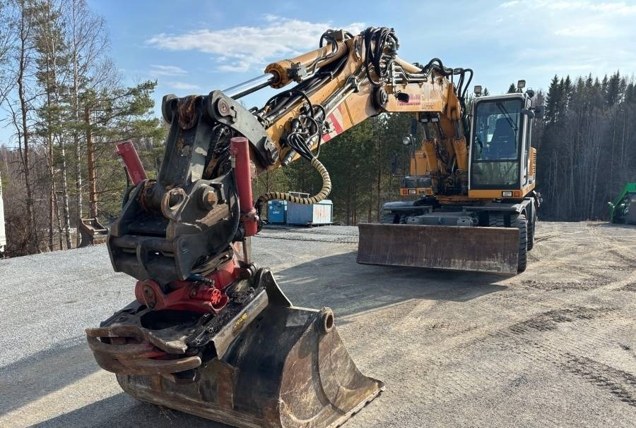 Liebherr A 914 Litronic A2-PL Tiltrotator 30Km/h - Kolesové rýpadlo: obrázek 5 Liebherr A 914 Litronic A2-PL Tiltrotator 30Km/h - Kolesové rýpadlo: obrázek 5