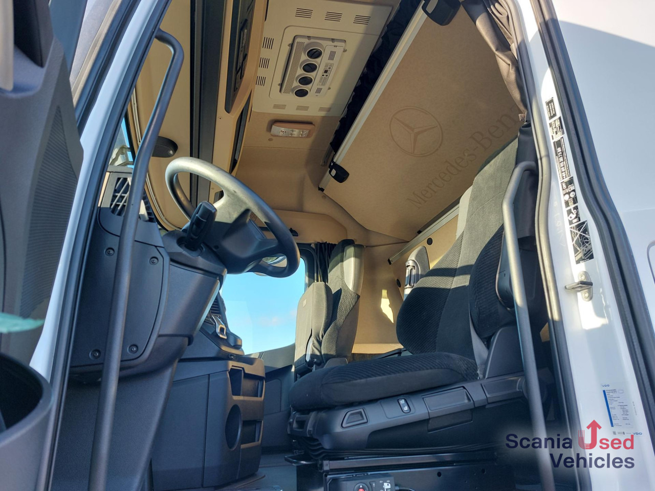 MERCEDES-BENZ 1845L Plane/Edscha NUR KOMPLETT m. ANH.!!! - Plachtový nákladní auto: obrázek 4 MERCEDES-BENZ 1845L Plane/Edscha NUR KOMPLETT m. ANH.!!! - Plachtový nákladní auto: obrázek 4